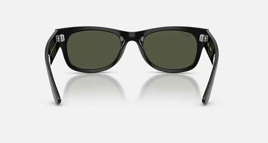Ray-Ban Wayfarer Black – Δυναμικό στυλ σε απόλυτο μαύρο