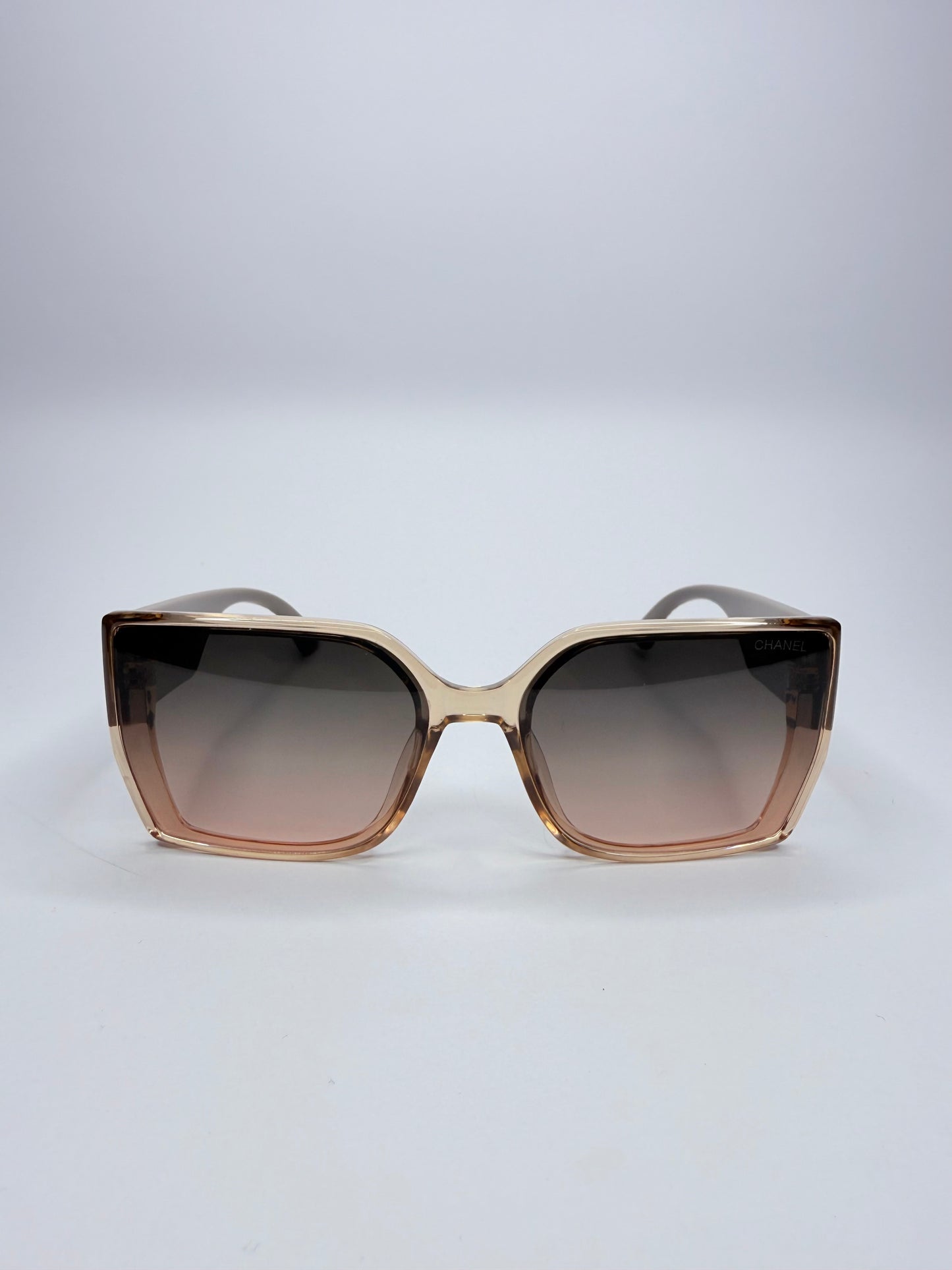 🕶️ Chanel Γυαλιά Ηλίου Oversized με Χρυσό Λογότυπο