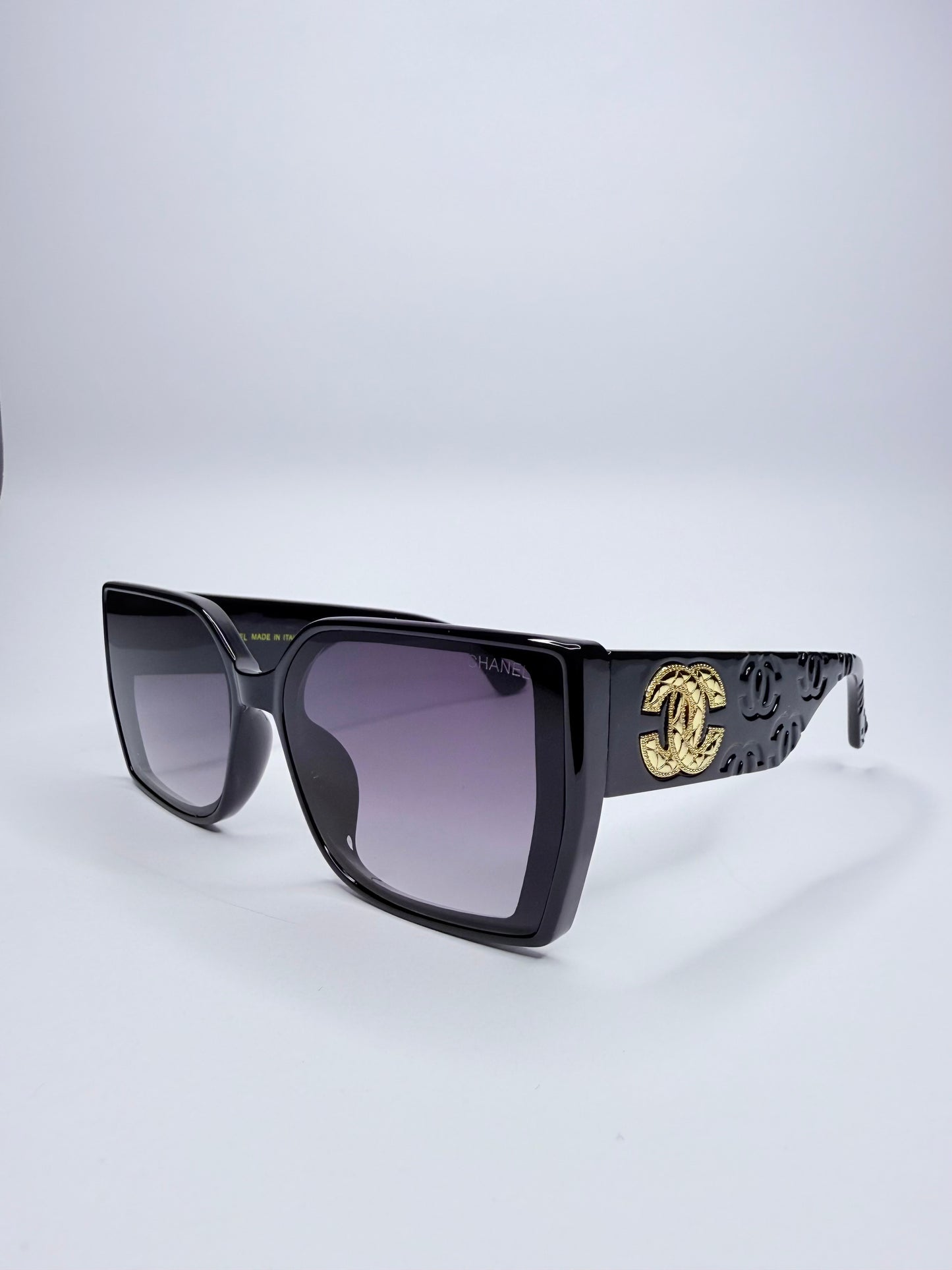 Γυαλιά Ηλίου Chanel Μαύρα με Χρυσό Λογότυπο