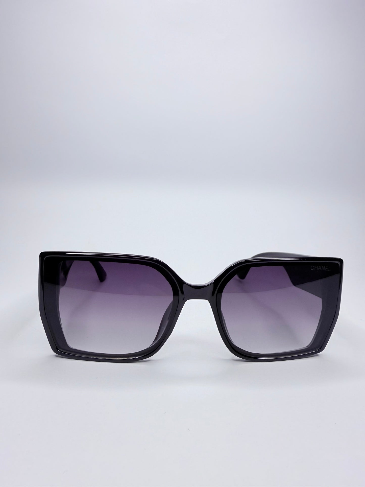 Γυαλιά Ηλίου Chanel Μαύρα με Χρυσό Λογότυπο